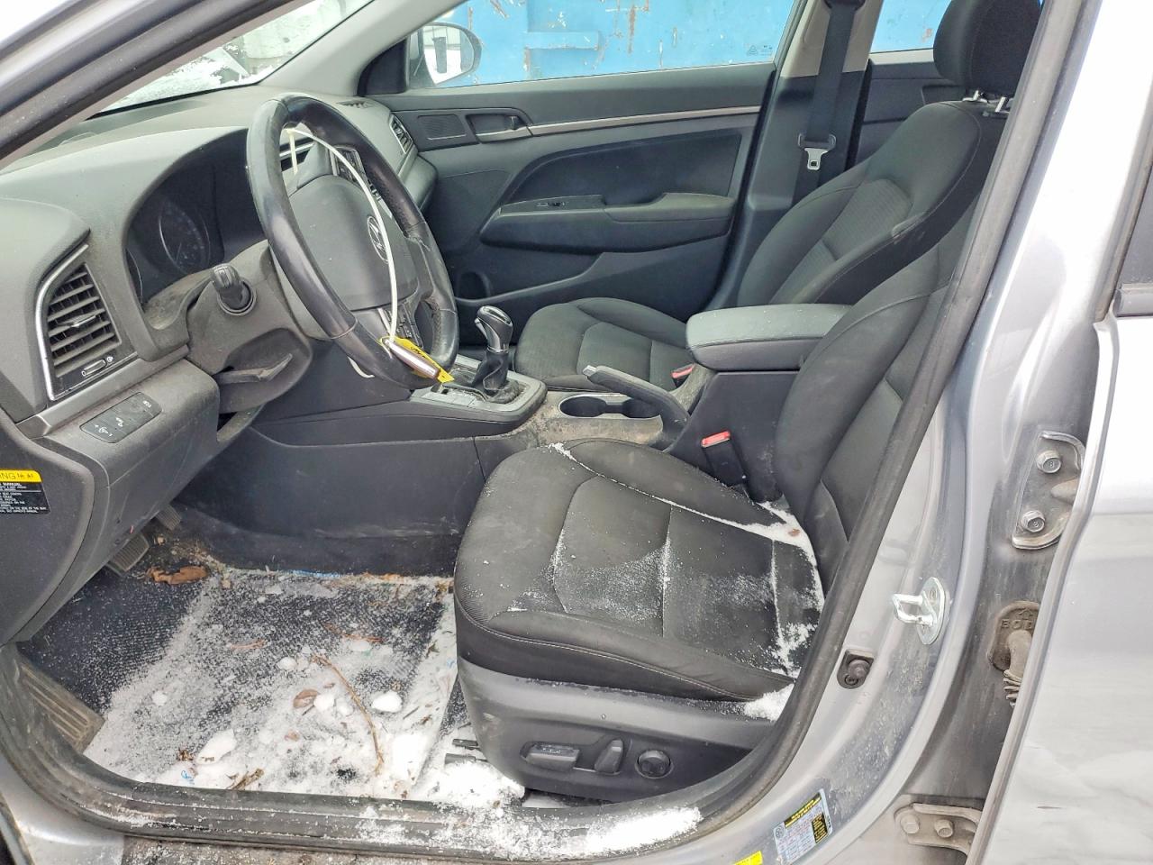 2017 HYUNDAI ELANTRA