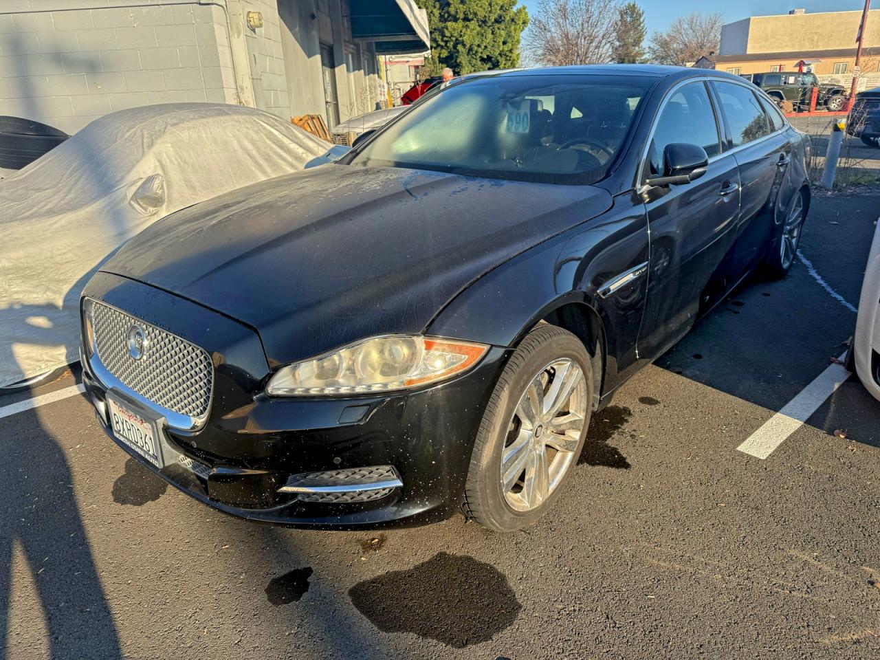2013 JAGUAR XJ
