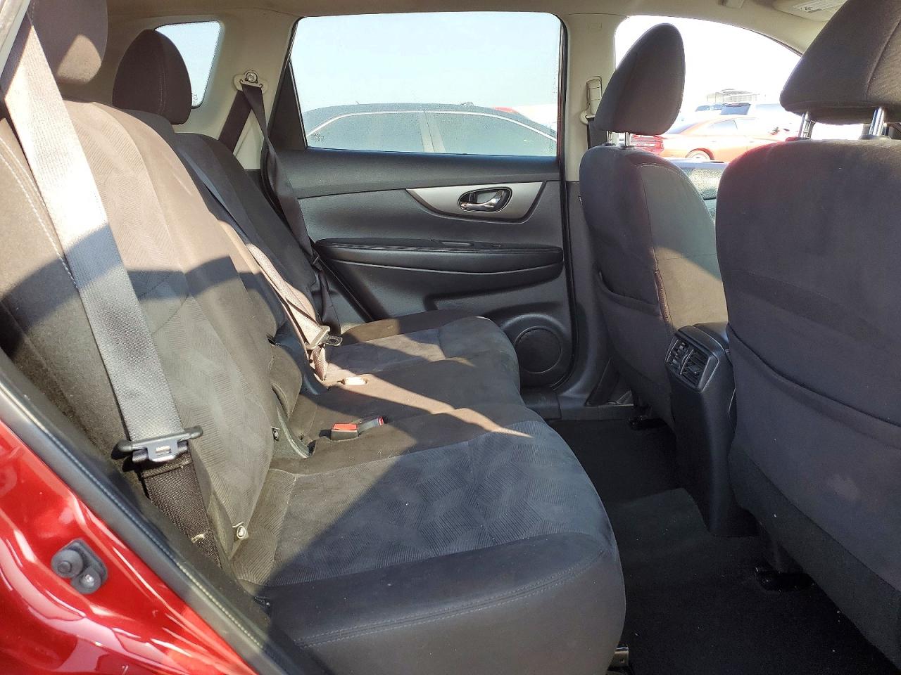 2016 NISSAN ROGUE