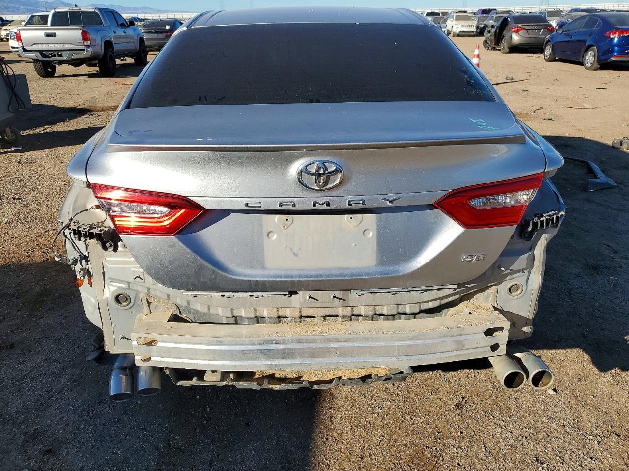 2018 TOYOTA CAMRY