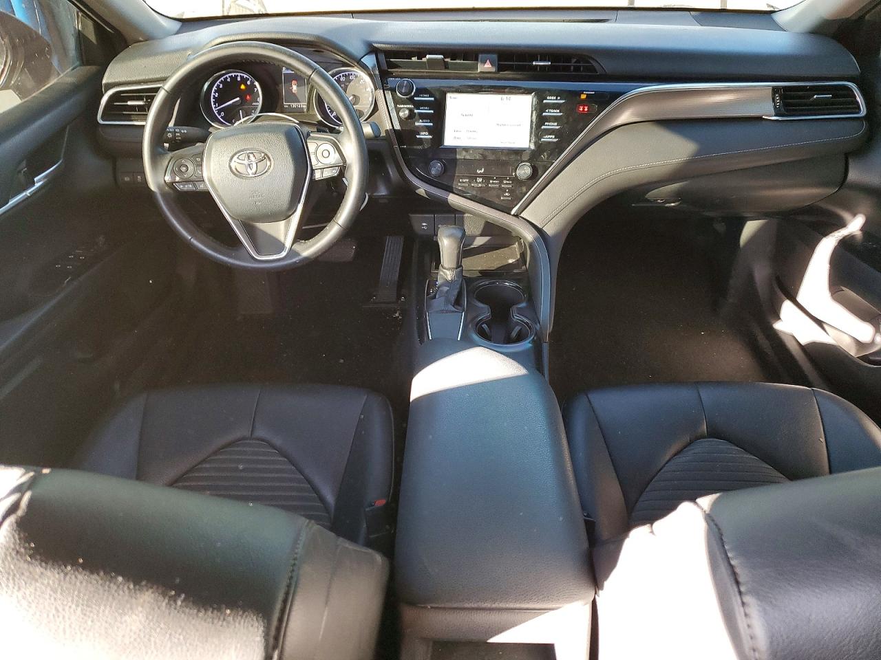 2018 TOYOTA CAMRY