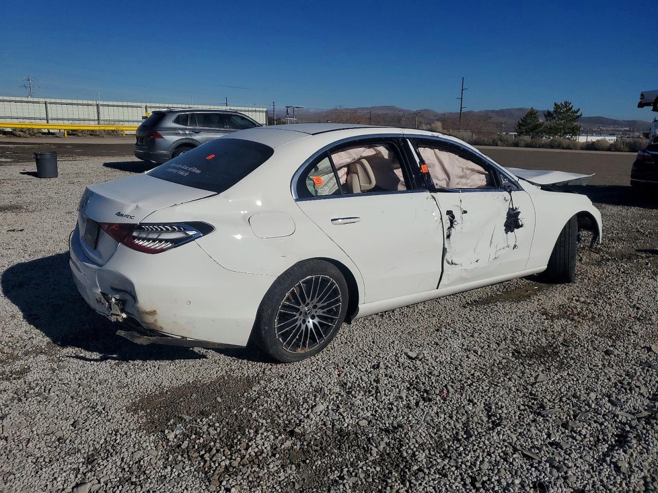 2025 MERCEDES-BENZ C-CLASS