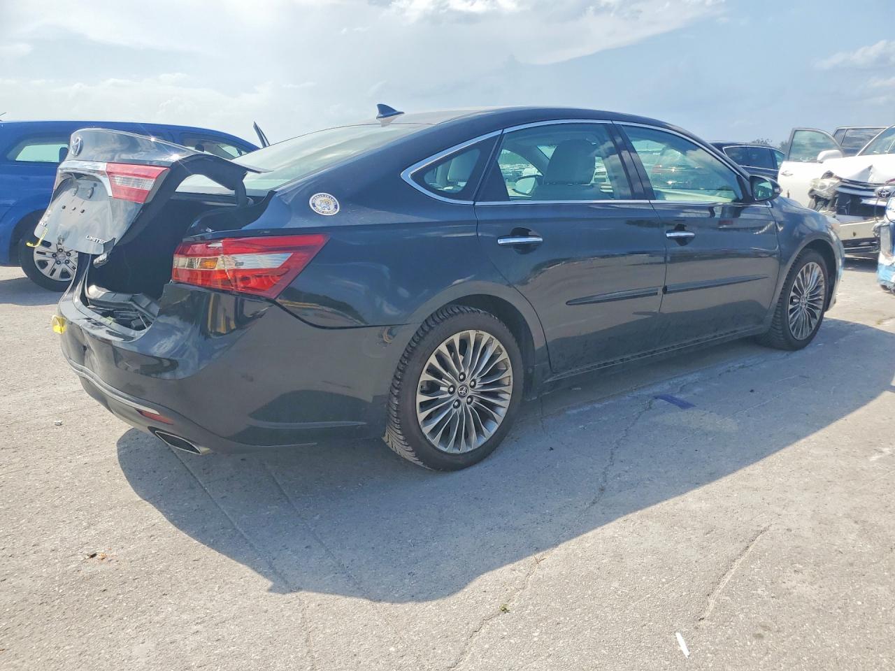 2016 TOYOTA AVALON