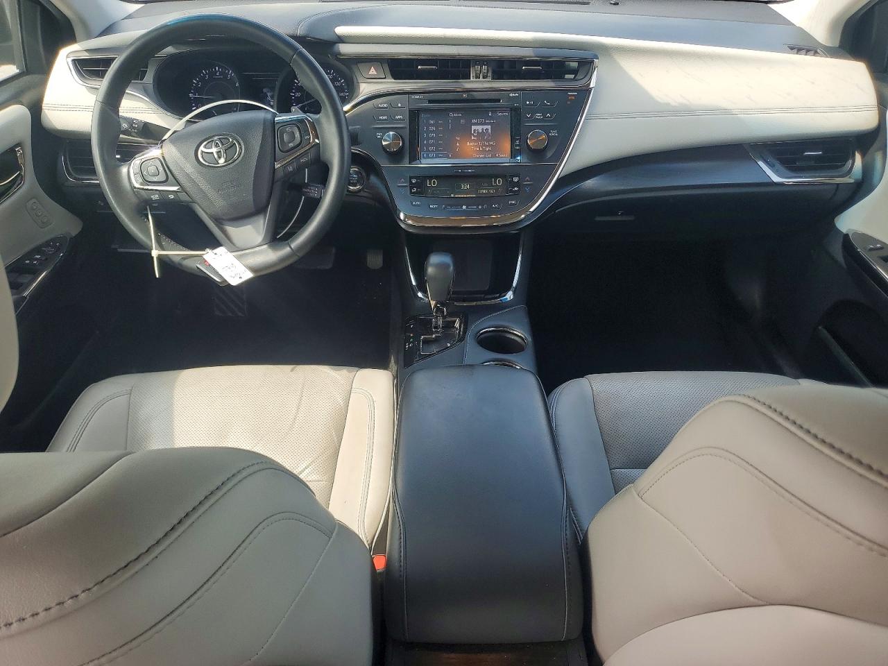 2016 TOYOTA AVALON
