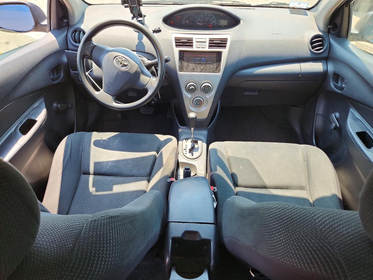 2009 TOYOTA YARIS