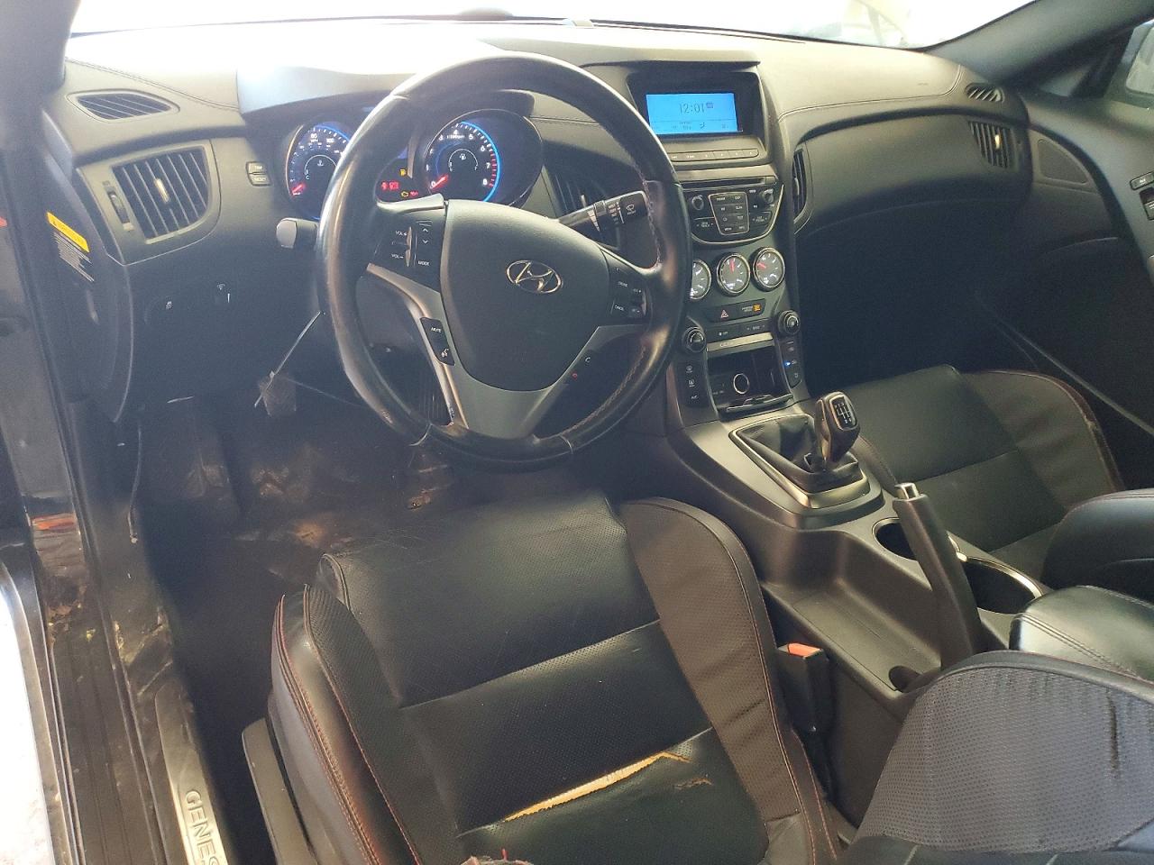 2014 HYUNDAI GENESIS