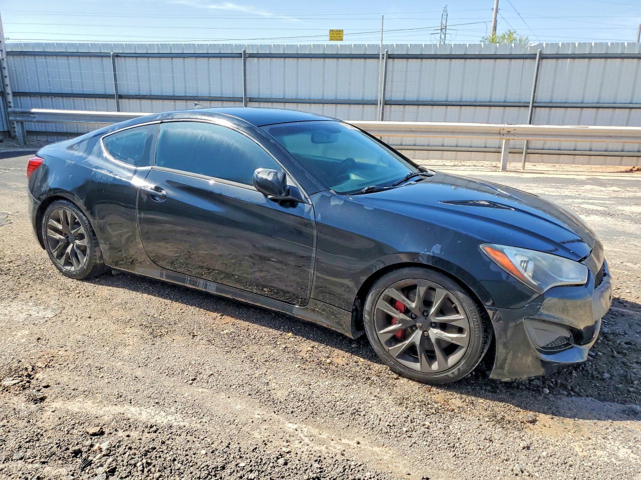 2014 HYUNDAI GENESIS