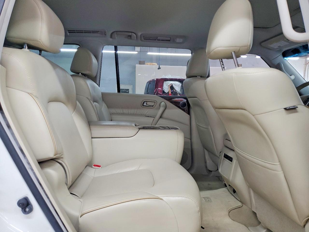 2016 INFINITI QX80