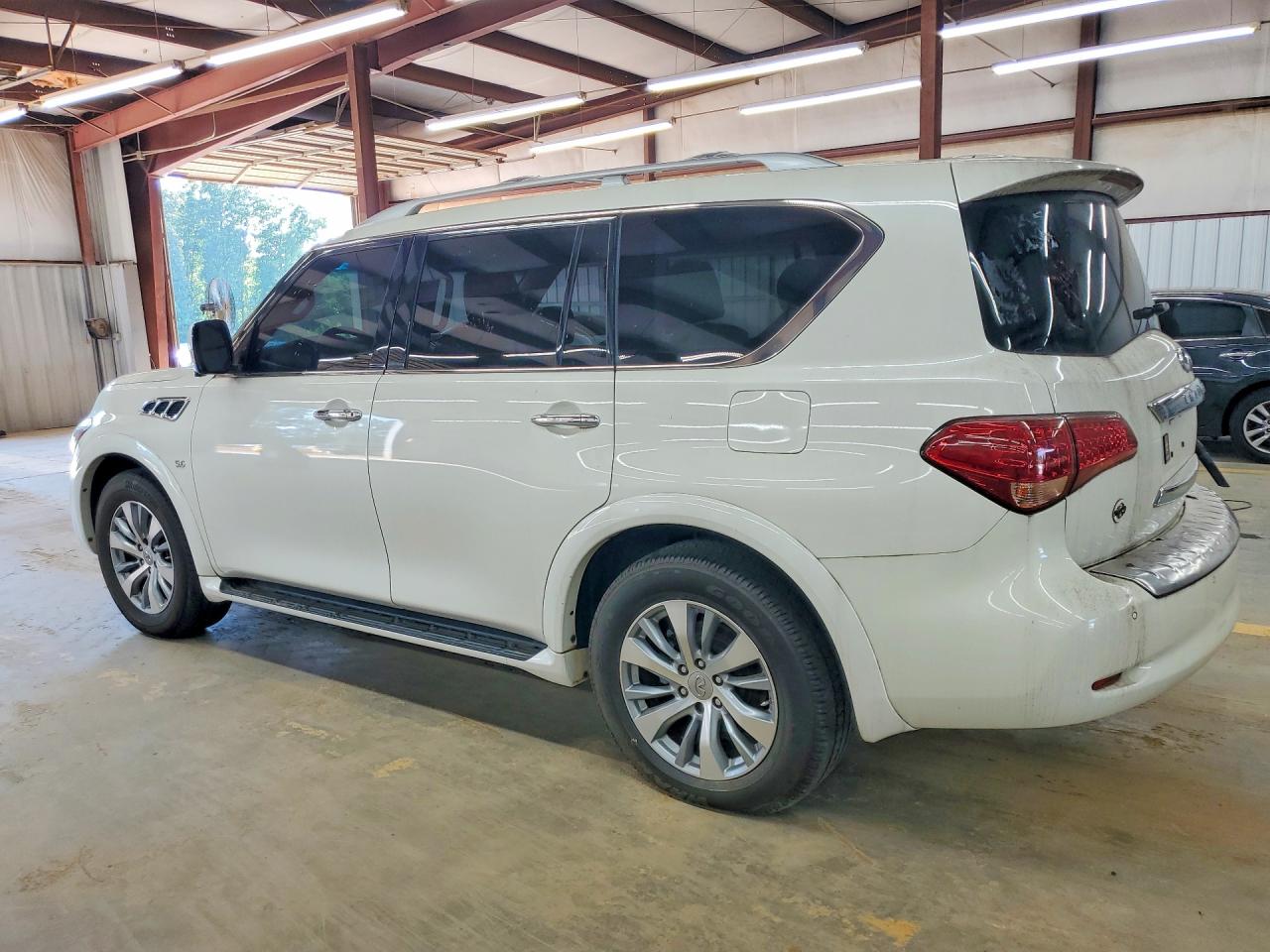 2016 INFINITI QX80