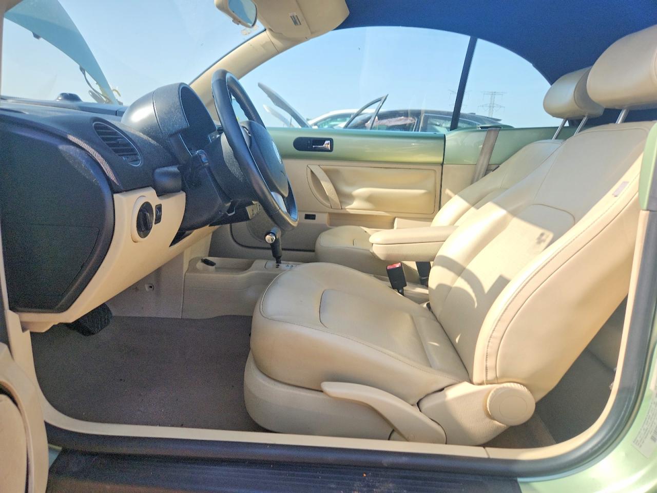 2008 VOLKSWAGEN BEETLE