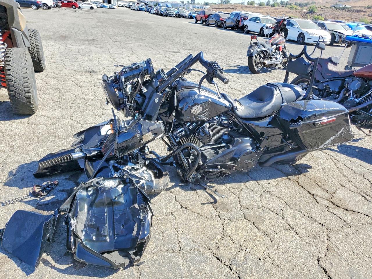 2021 HARLEY-DAVIDSON FL