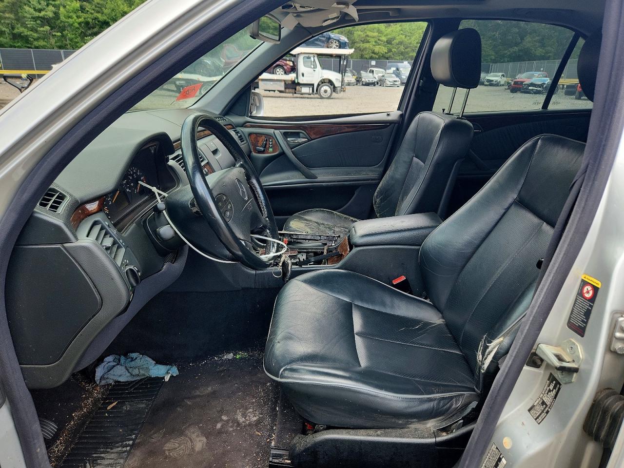 2001 MERCEDES-BENZ E-CLASS