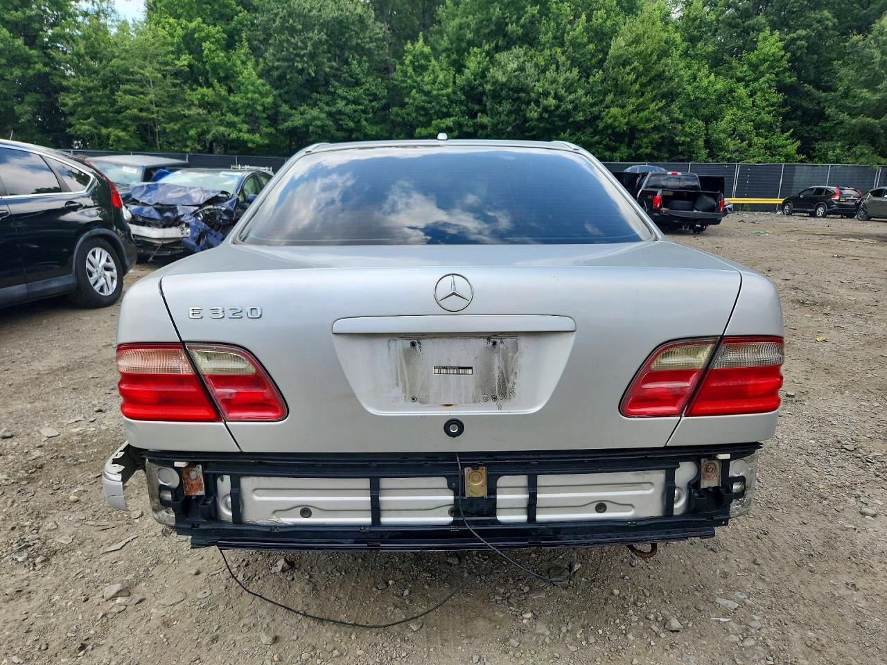 2001 MERCEDES-BENZ E-CLASS