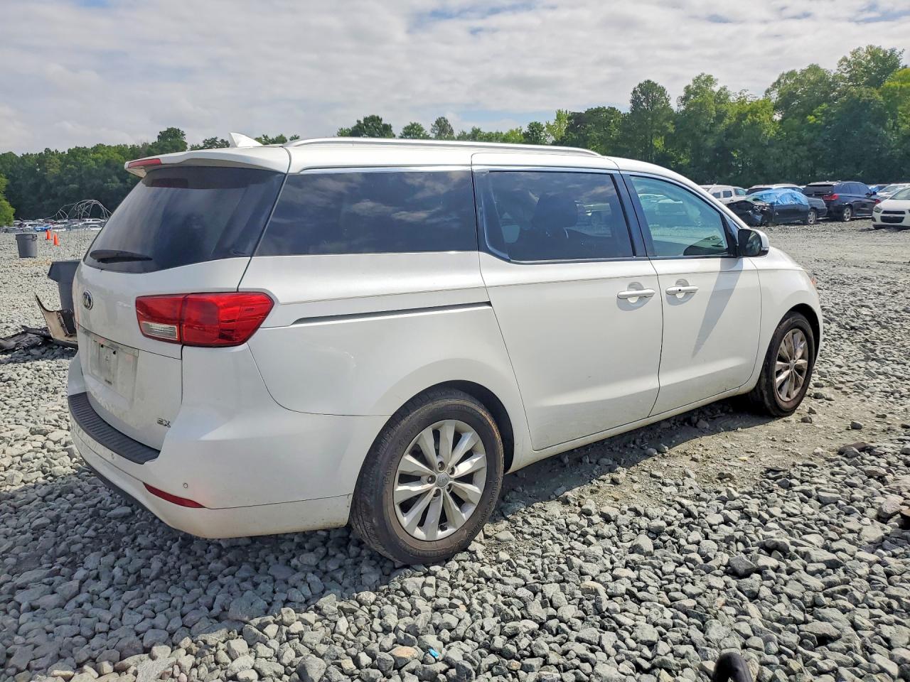 2016 KIA SEDONA