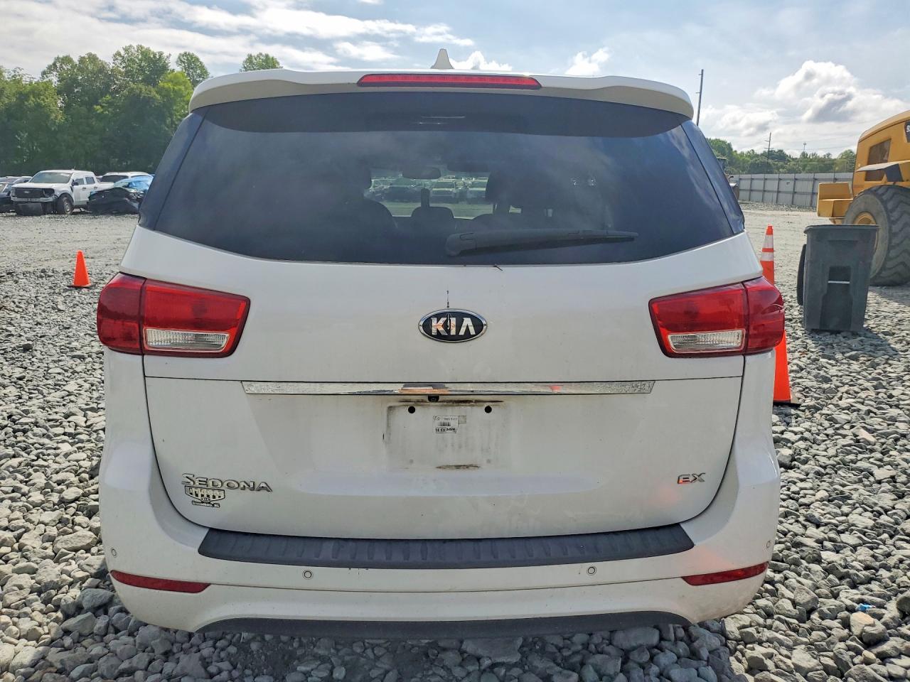 2016 KIA SEDONA