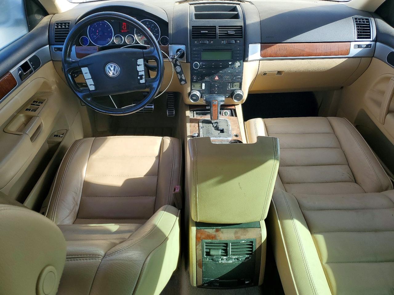 2004 VOLKSWAGEN TOUAREG