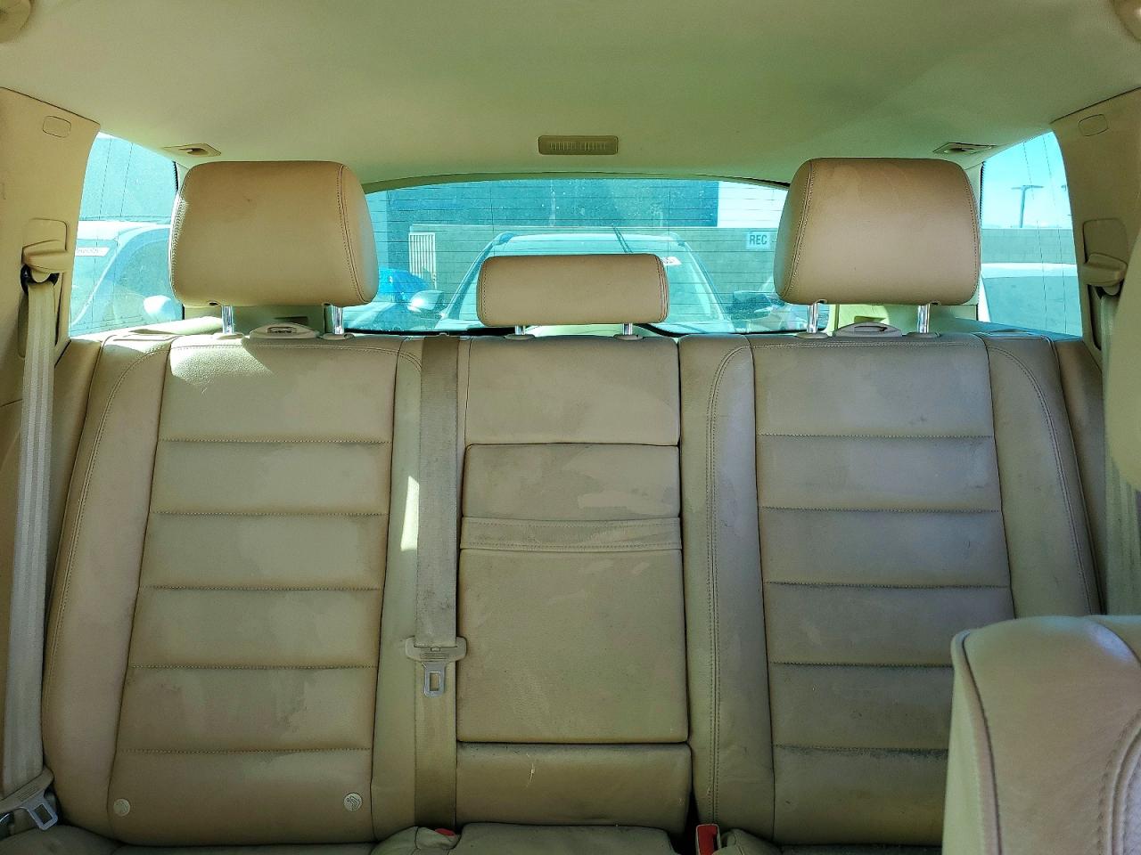 2004 VOLKSWAGEN TOUAREG