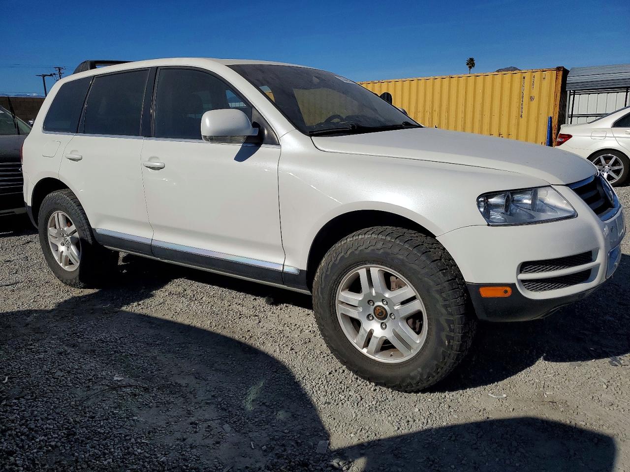 2004 VOLKSWAGEN TOUAREG