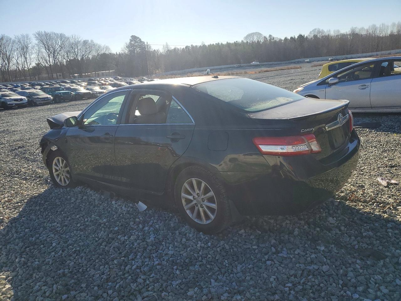 2011 TOYOTA CAMRY