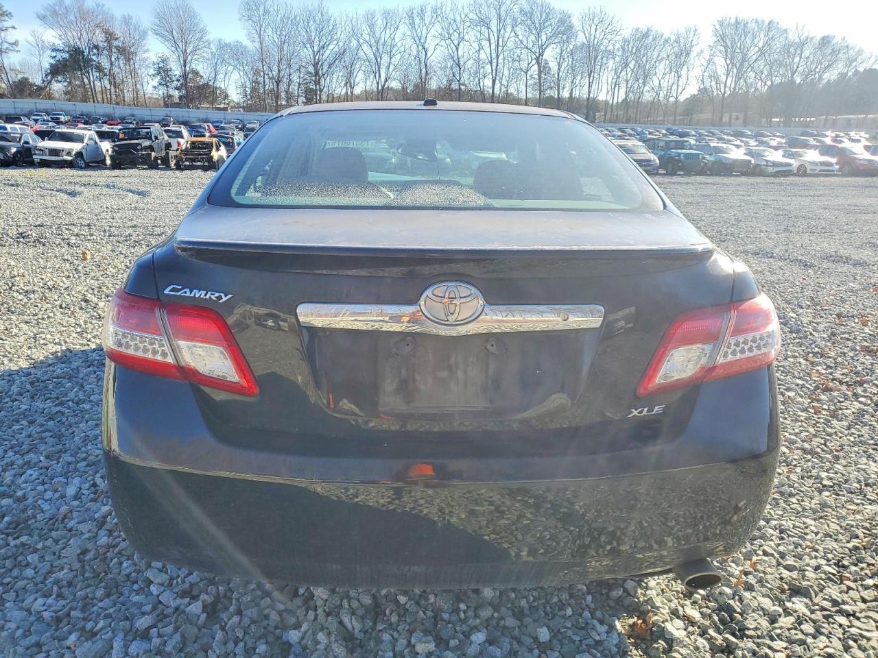 2011 TOYOTA CAMRY