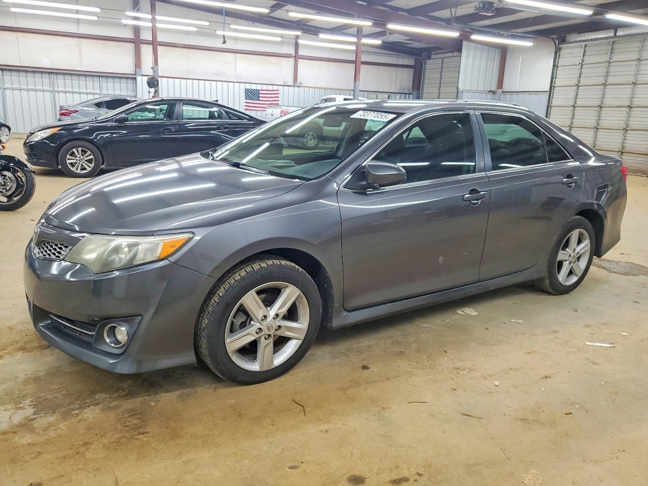 2013 TOYOTA CAMRY