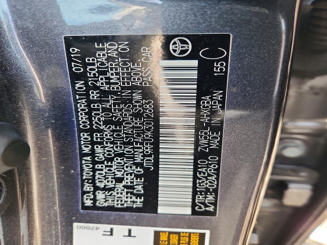 2019 TOYOTA PRIUS