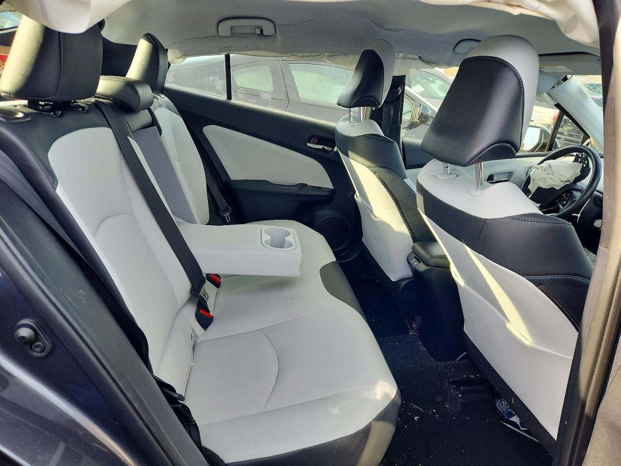 2019 TOYOTA PRIUS