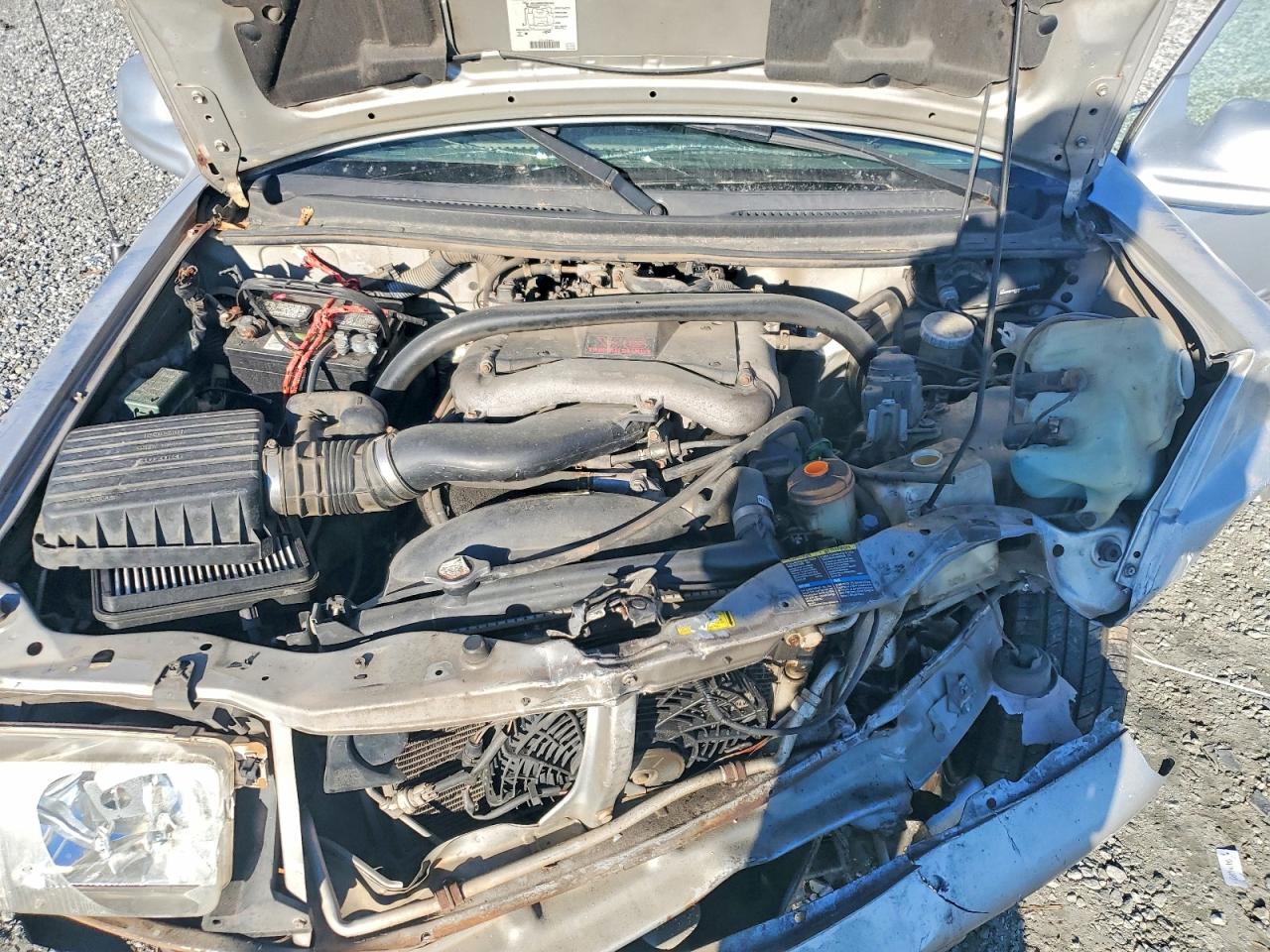2003 CHEVROLET TRACKER