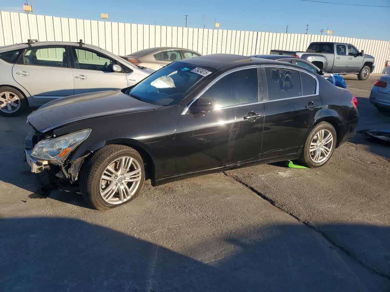 2013 INFINITI G37