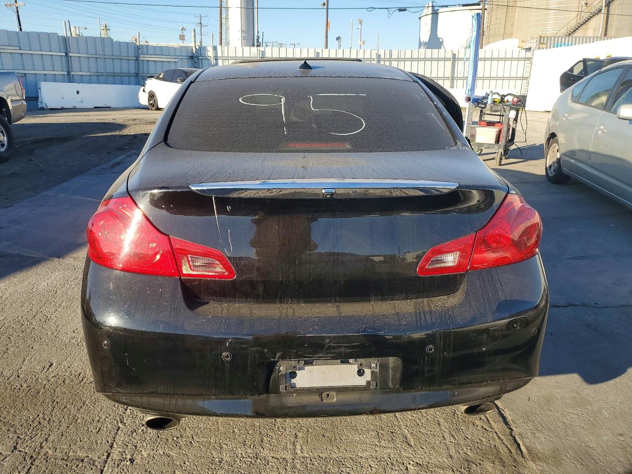 2013 INFINITI G37