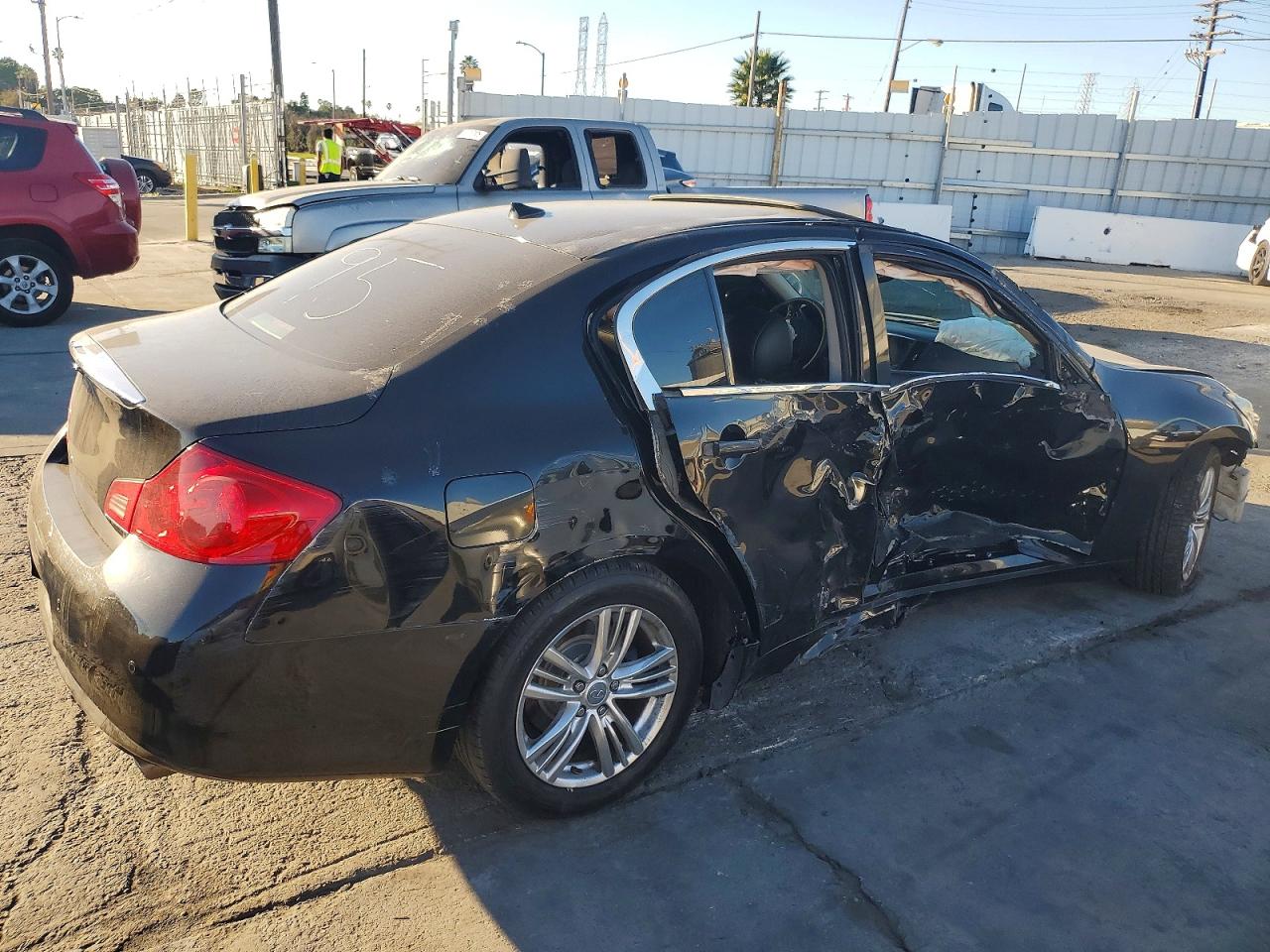 2013 INFINITI G37