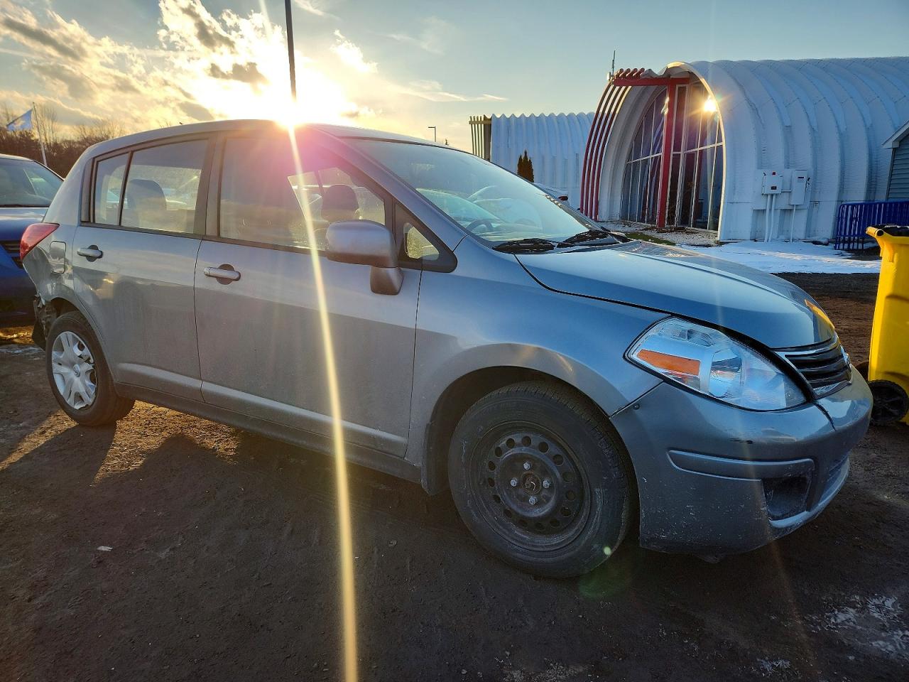 2011 NISSAN VERSA
