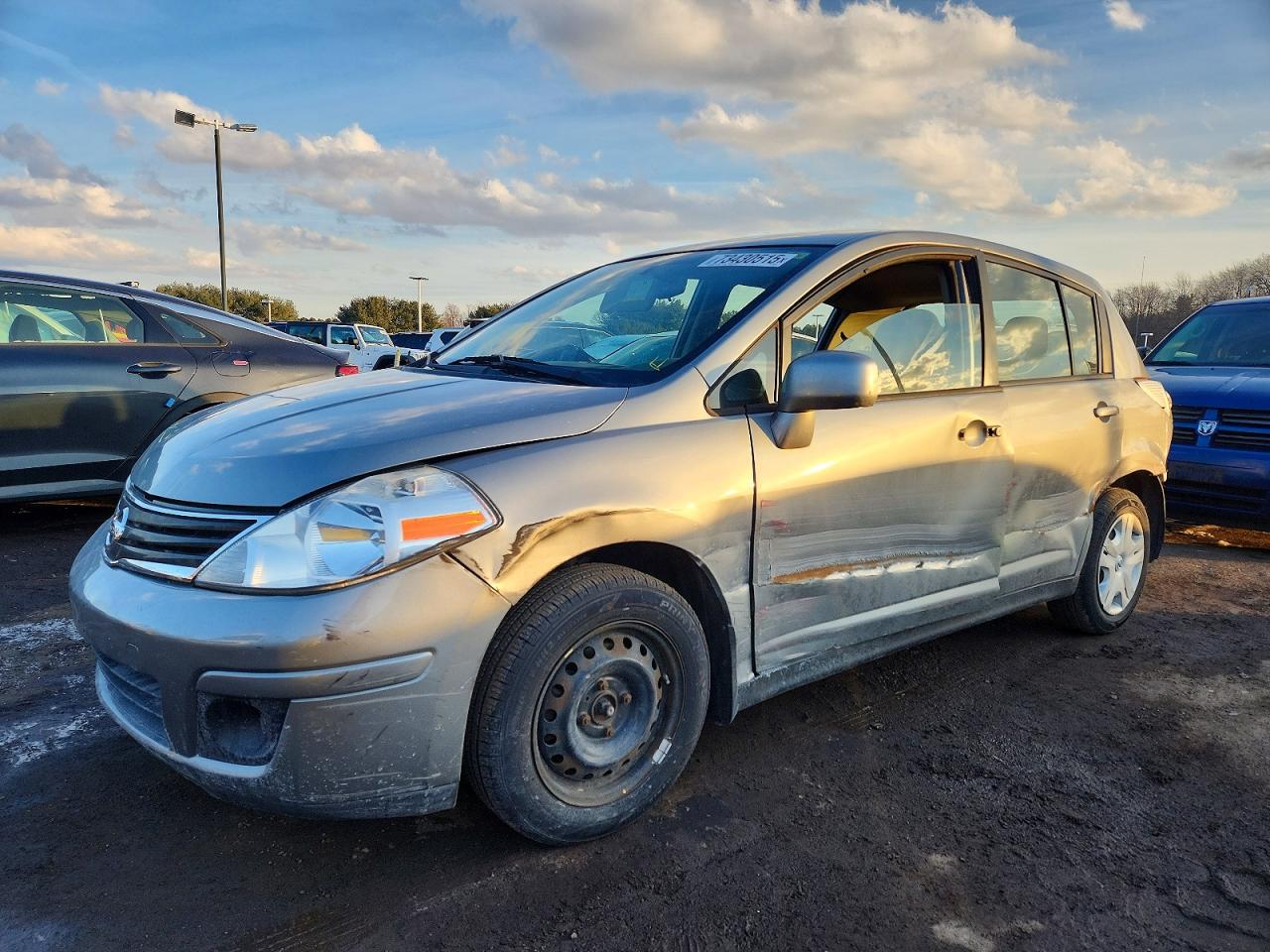2011 NISSAN VERSA