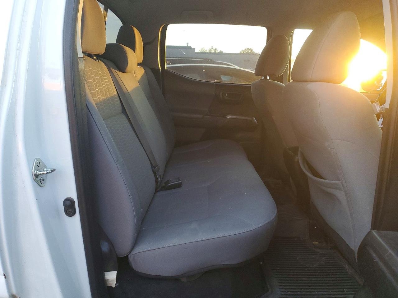 2018 TOYOTA TACOMA