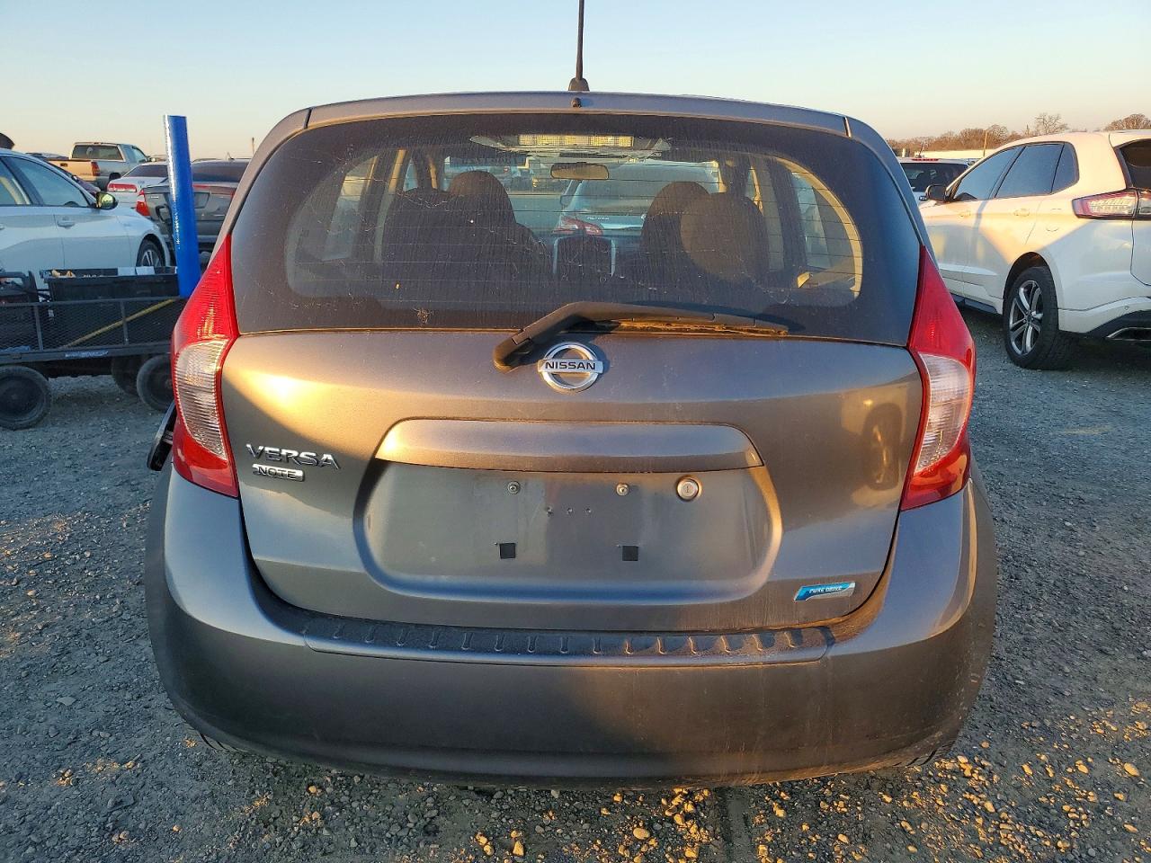 2016 NISSAN VERSA