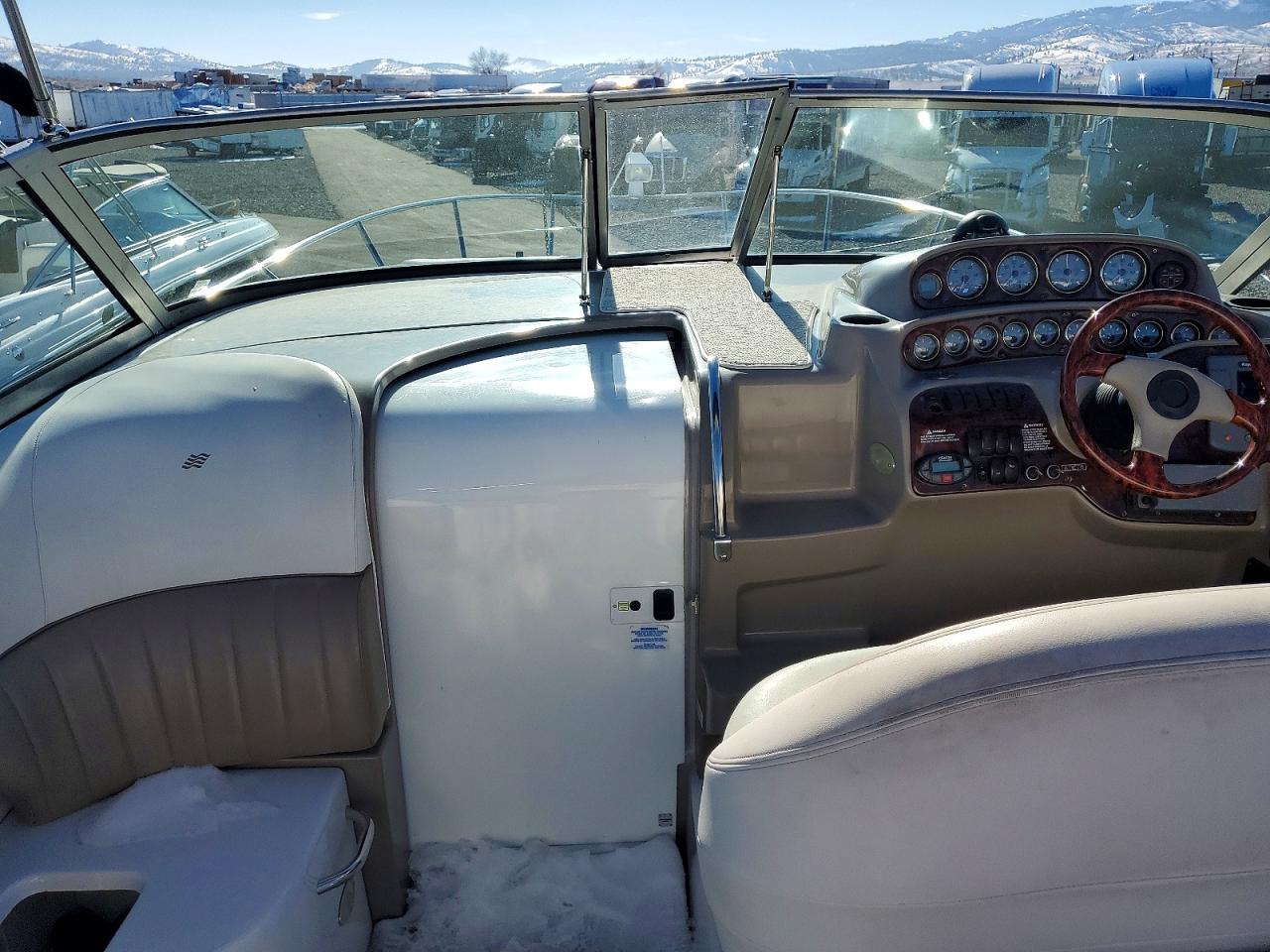 2004 FOUR WINNS WIND
