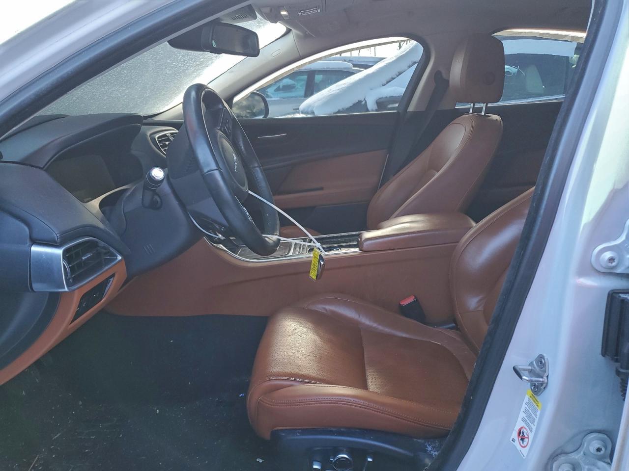 2018 JAGUAR XE
