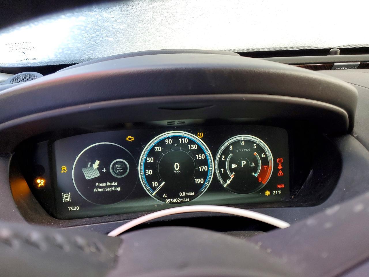 2018 JAGUAR XE
