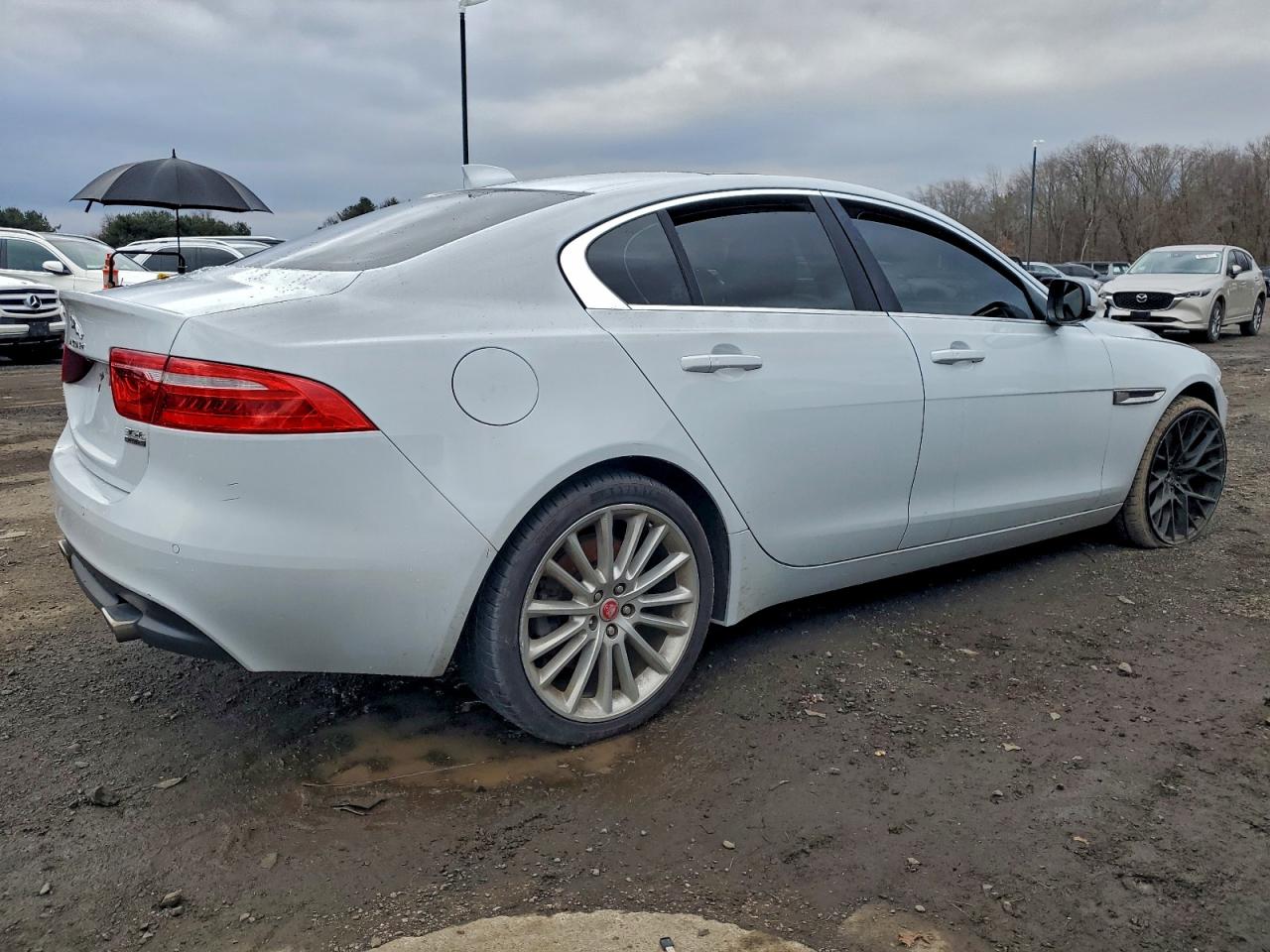2018 JAGUAR XE