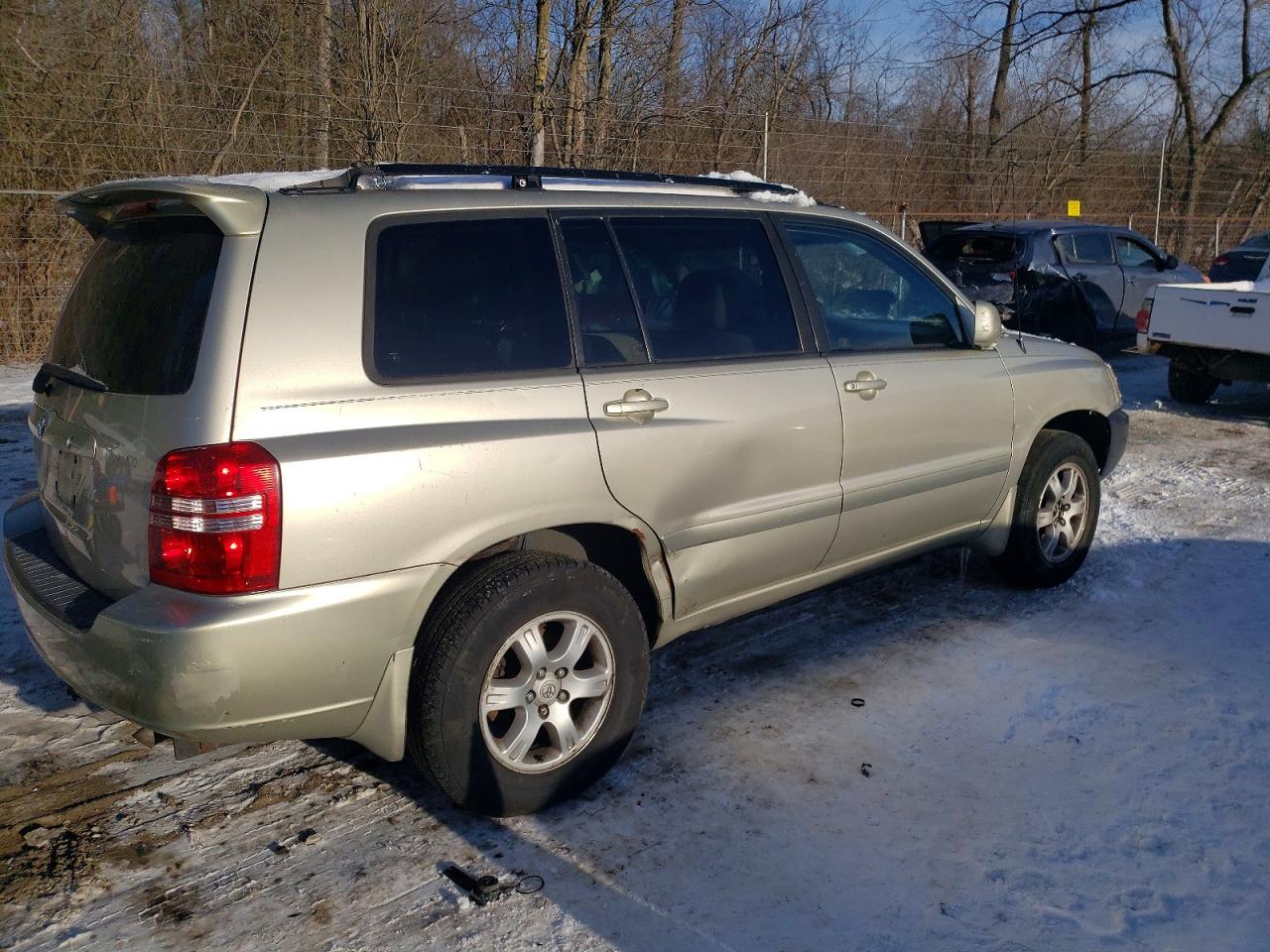 2001 TOYOTA HIGHLANDER