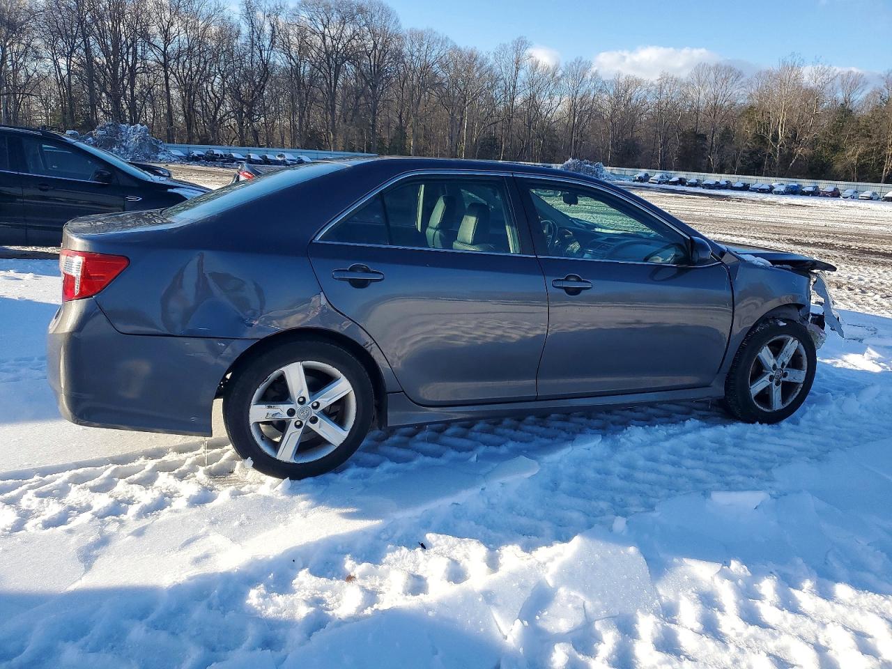 2013 TOYOTA CAMRY