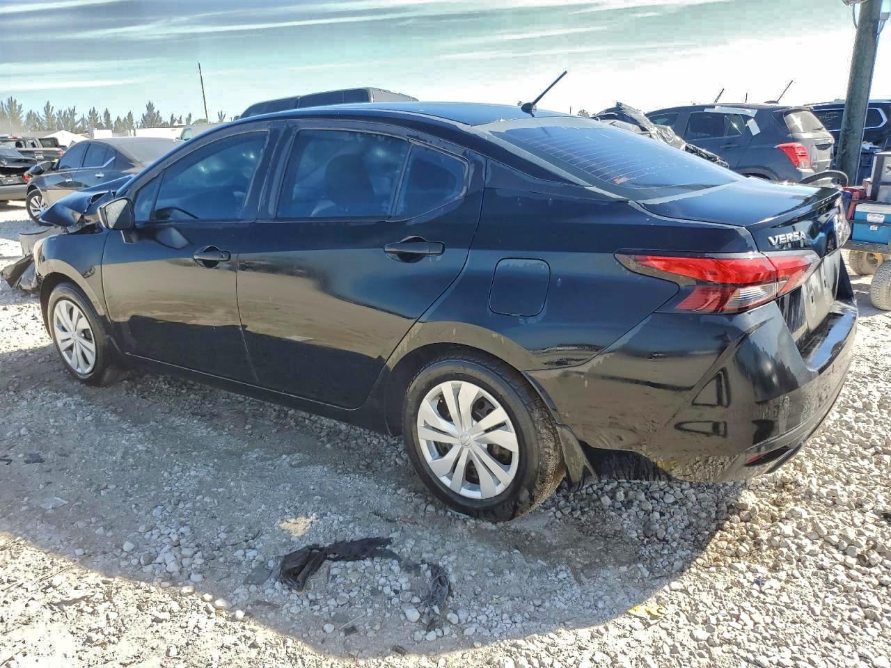 2020 NISSAN VERSA
