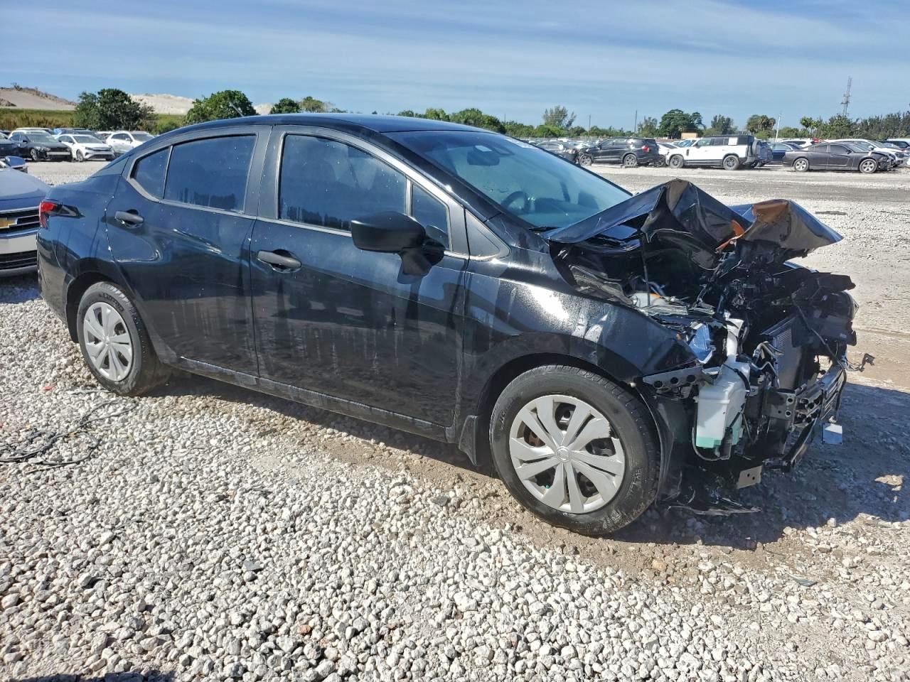 2020 NISSAN VERSA