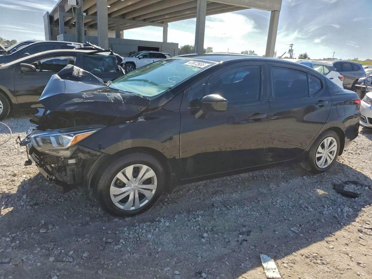 2020 NISSAN VERSA