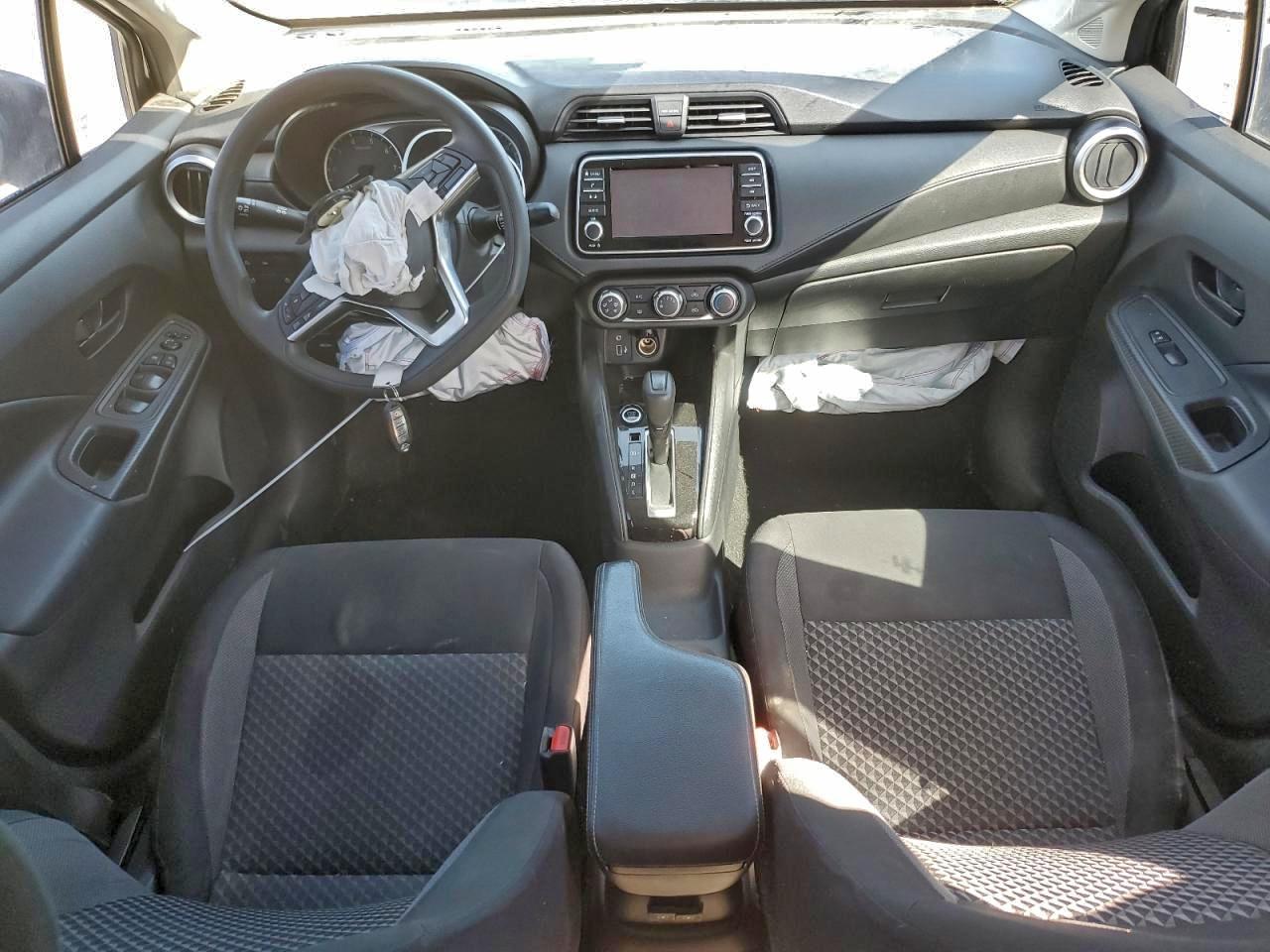 2020 NISSAN VERSA