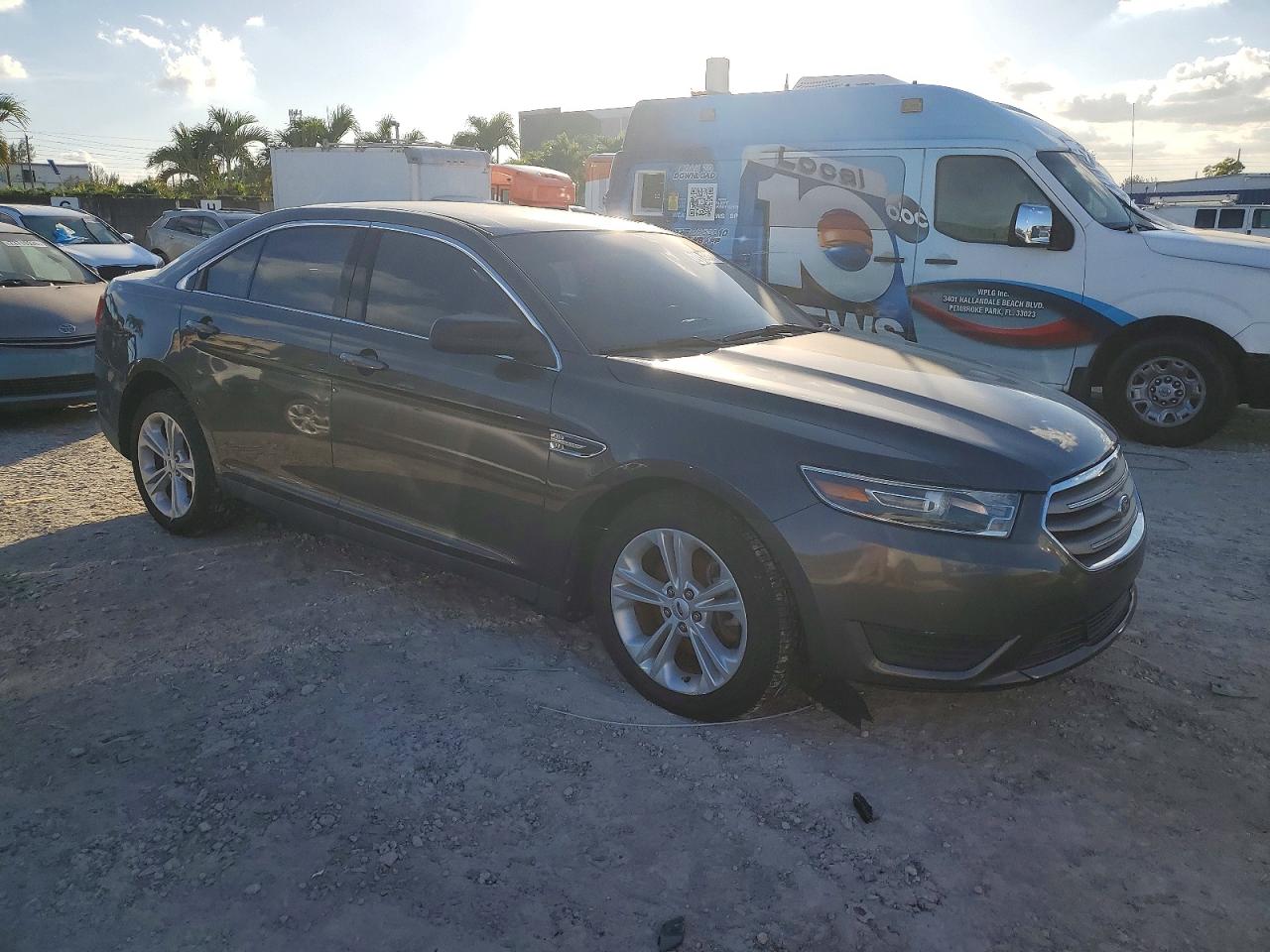 2017 FORD TAURUS
