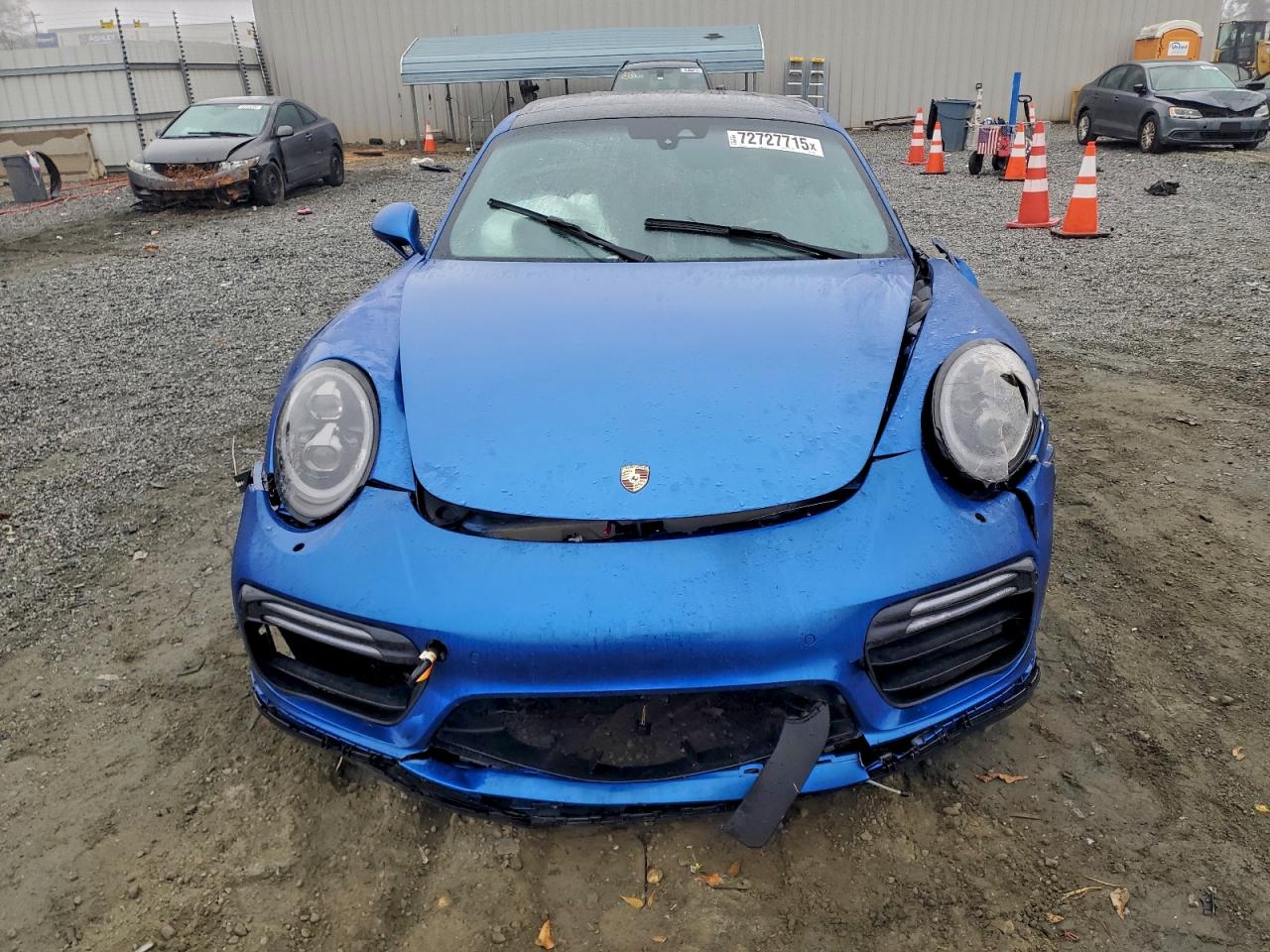 2017 PORSCHE 911