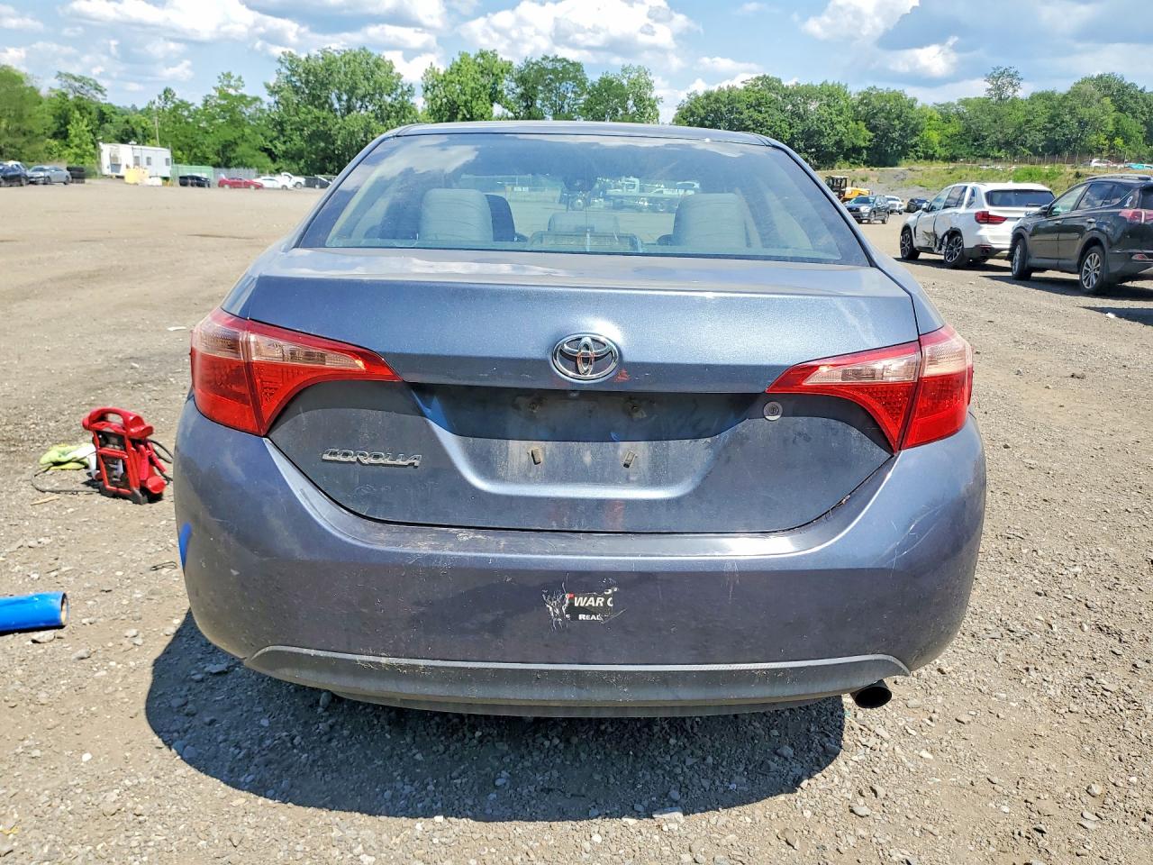 2018 TOYOTA COROLLA
