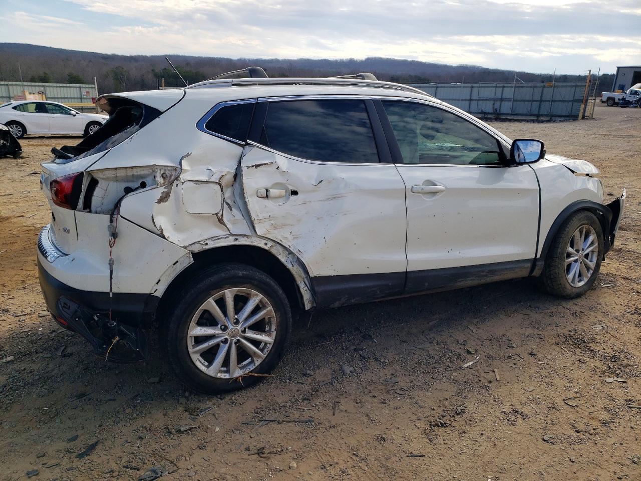 2018 NISSAN ROGUE
