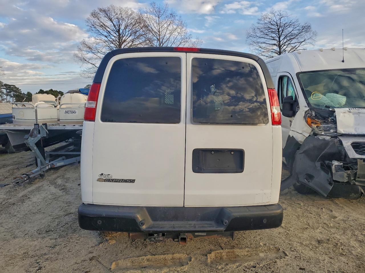 2022 CHEVROLET EXPRESS